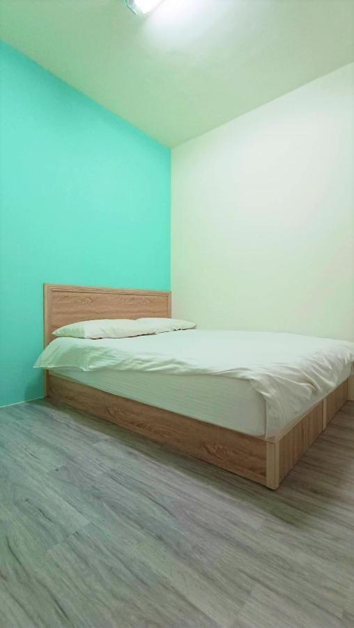 Fengchia Bichon Art Homestay Taichung Exterior foto
