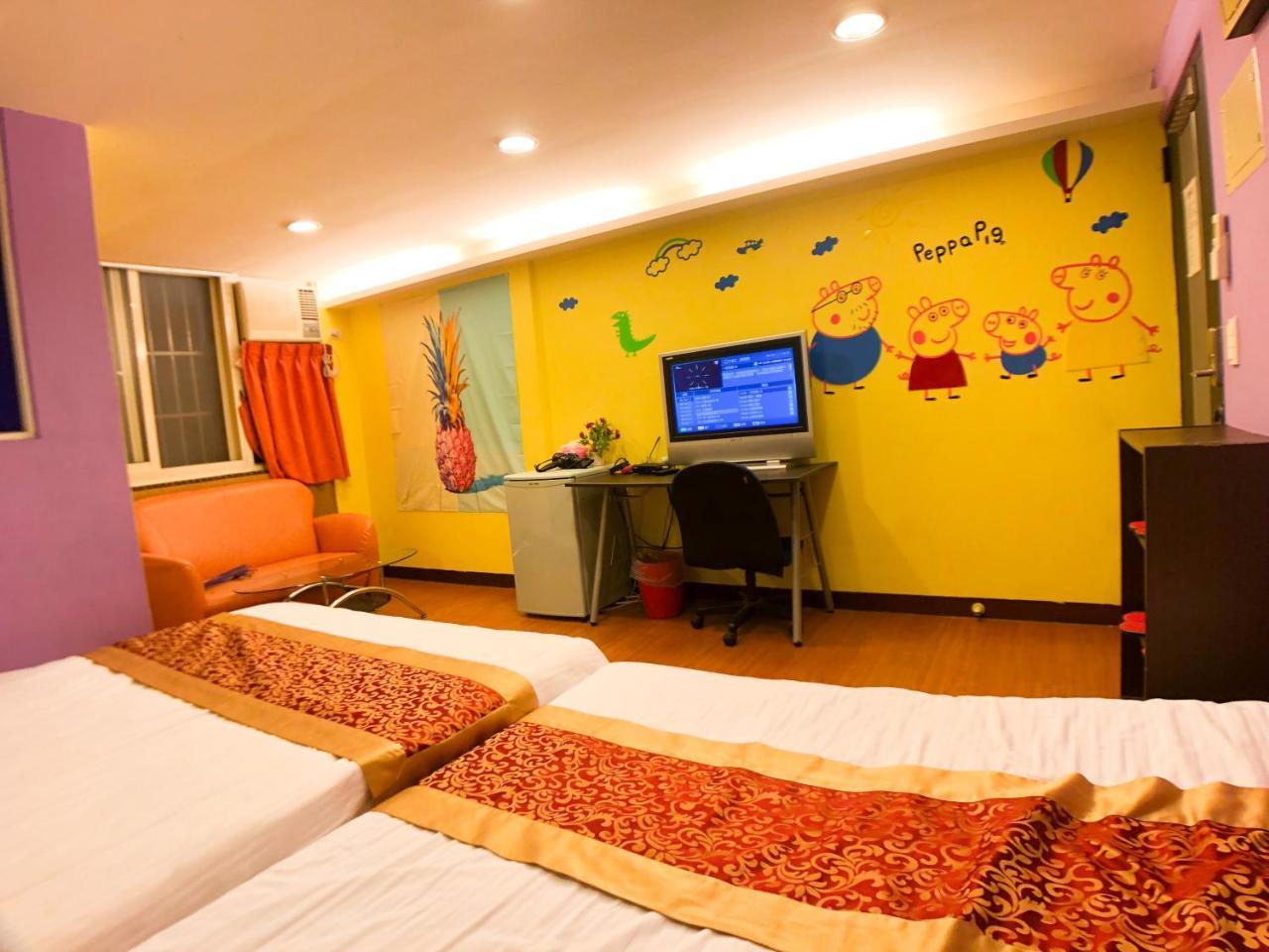 Fengchia Bichon Art Homestay Taichung Exterior foto